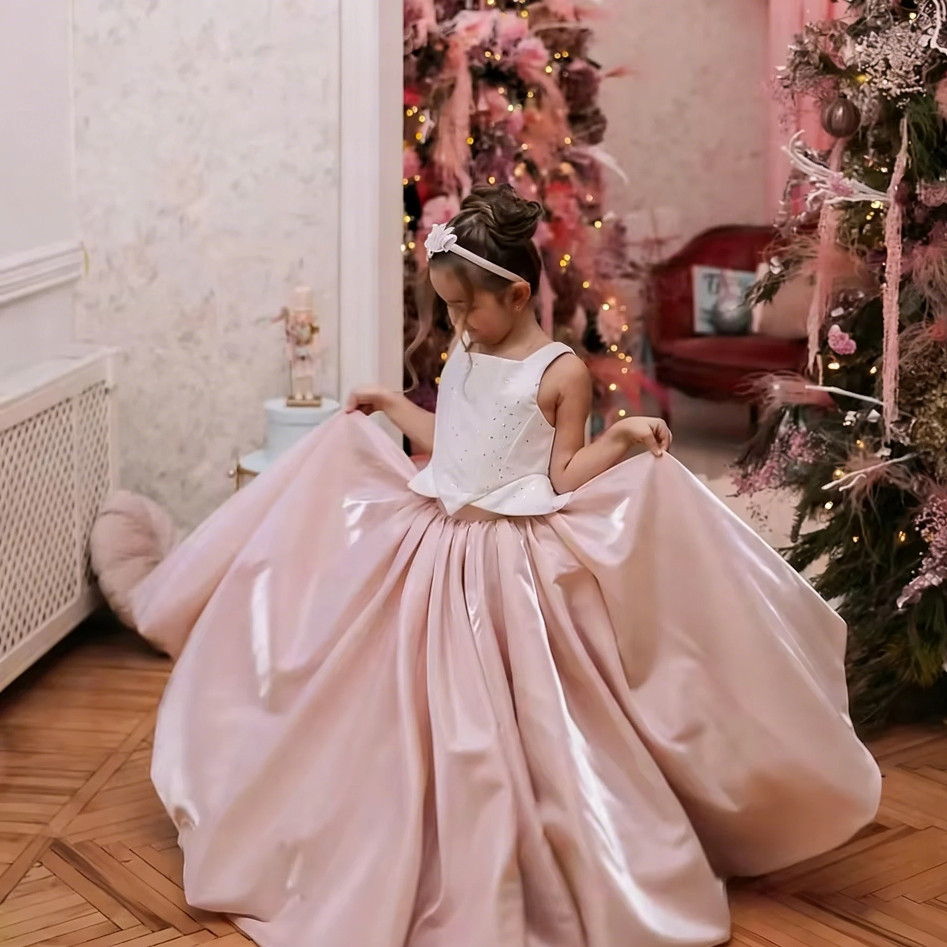 Customized Flower Girl Dress F - Birthday Sash Glitter recension och pris